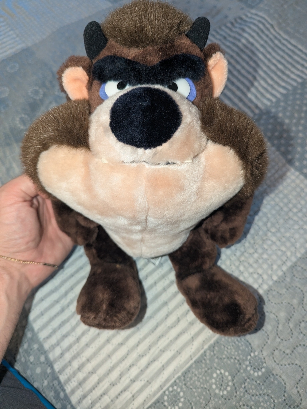vintage Mighty Star Warner Bros Looney Tunes Taz Tasmanian Devil plush toy